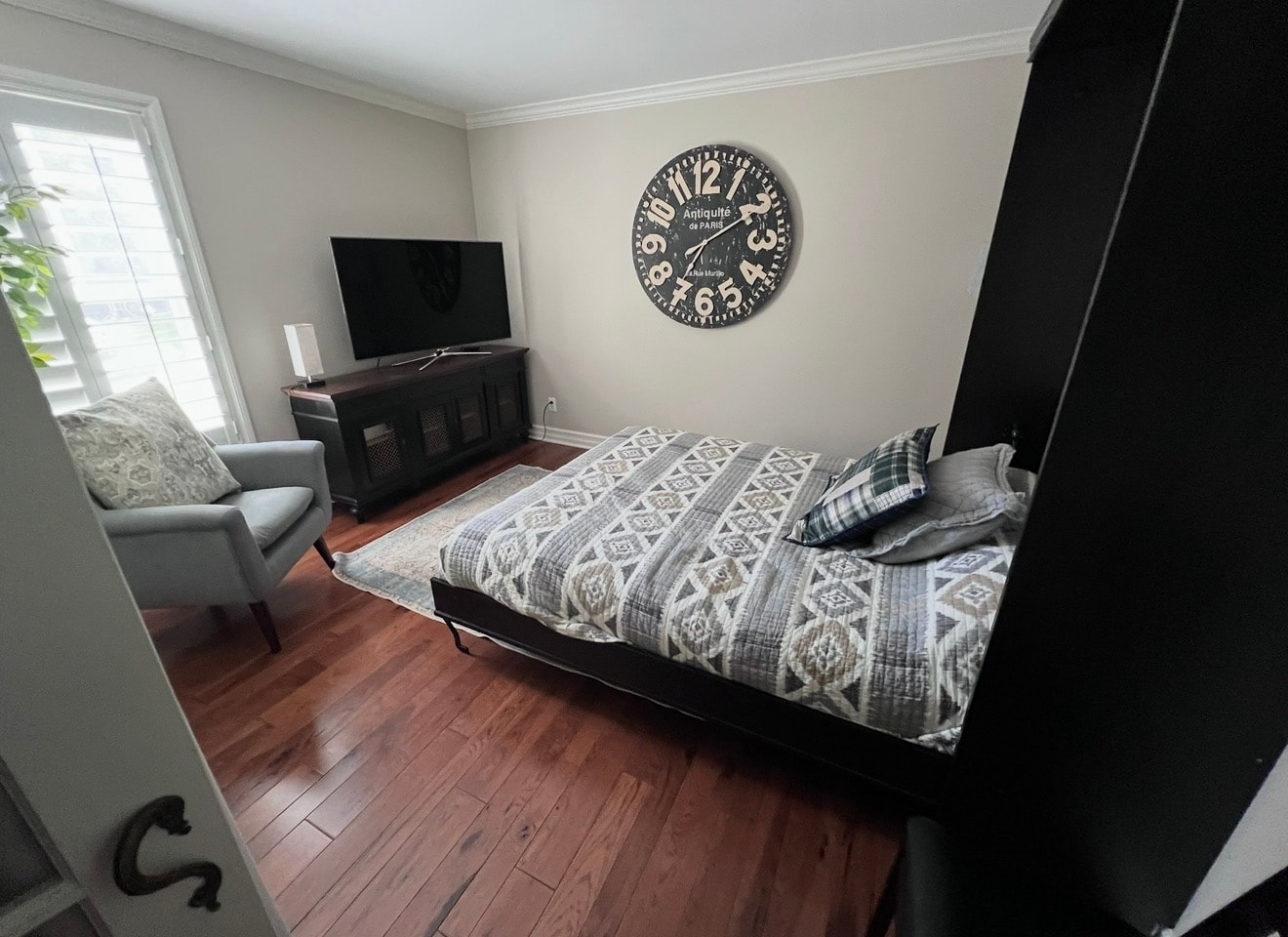 Downstairs guest bedroom next to full bath on Front Street side